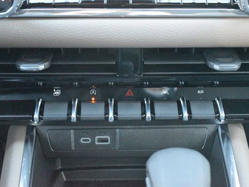 New 2026 GMC Canyon Denali image 41