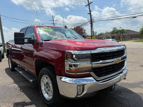 Used 2018 Chevrolet Silverado 1500 LT w/ All Star Edition AWD/4WD image 5