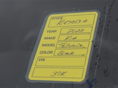 Certified 2022 Kia Telluride S image 36