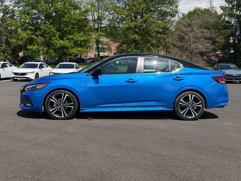 Used 2021 Nissan Sentra SR w/ SR Premium Package FWD image 3