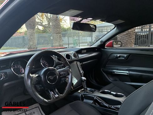 Used 2016 Ford Mustang Coupe image 13