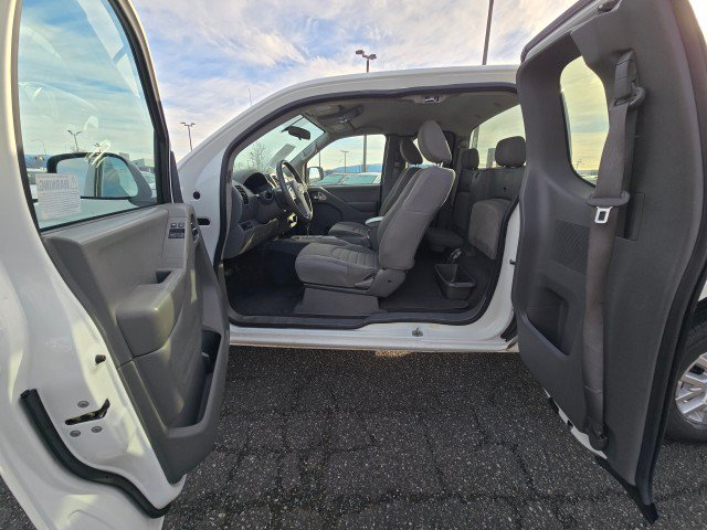 Used 2021 Nissan Frontier S AWD/4WD image 18