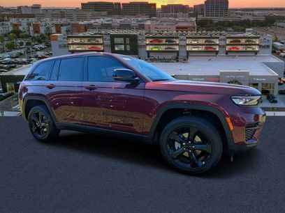 New 2025 Jeep Grand Cherokee Altitude