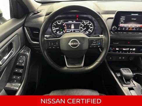 Certified 2025 Nissan Rogue SV AWD/4WD image 17