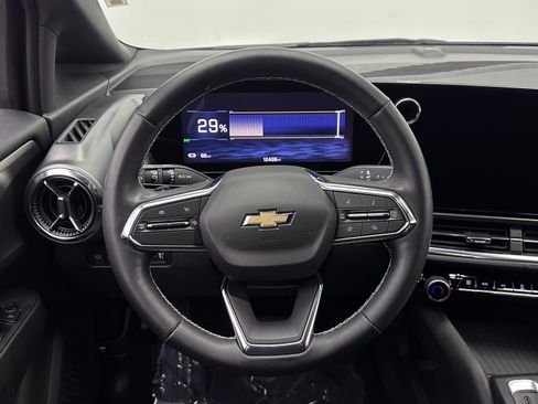 Used 2025 Chevrolet Equinox EV LT w/ Comfort Package FWD image 27