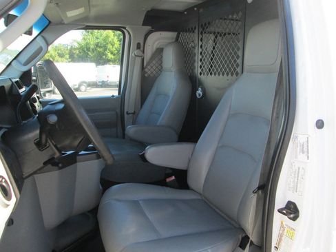 Used 2014 Ford E-150 and Econoline 150 image 14