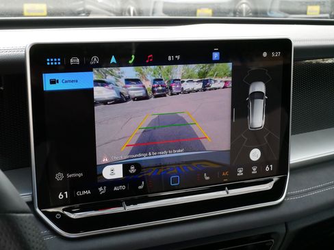 Certified 2025 Volkswagen Tiguan SE R-Line AWD/4WD image 29