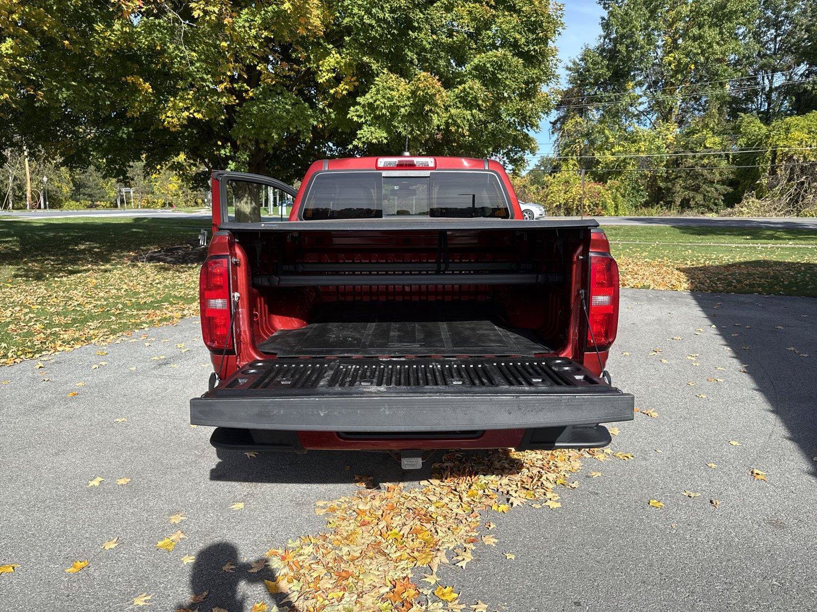 Used 2015 Chevrolet Colorado Z71 AWD/4WD image 21