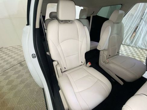 Used 2023 Buick Enclave Essence w/ Trailering Package, 5000 lbs. FWD image 10
