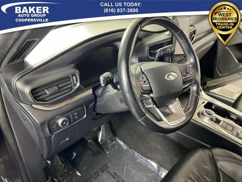 Used 2020 Ford Explorer Platinum w/ Premium Technology Package image 10