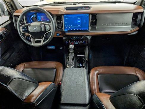 Used 2024 Ford Bronco Outer Banks image 18