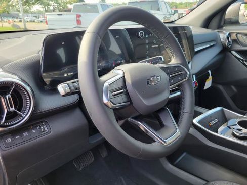 New 2027 Chevrolet Equinox LT w/ Convenience Package II AWD/4WD image 10