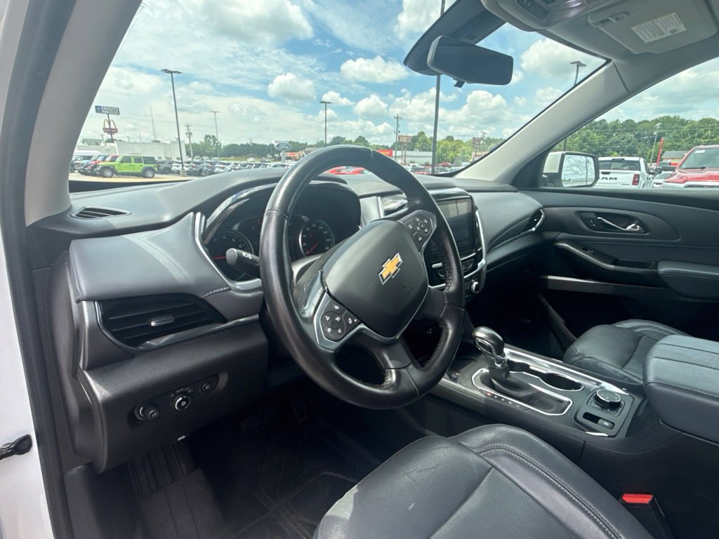 Used 2021 Chevrolet Traverse Premier AWD/4WD image 18