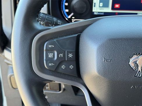 Used 2024 Ford Bronco Big Bend image 11