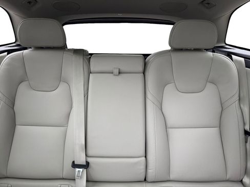 New 2026 Volvo XC60 T8 Ultra w/ Protection Package Premier AWD/4WD image 25