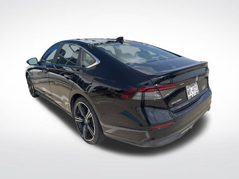 Used 2024 Honda Accord Sport image 8