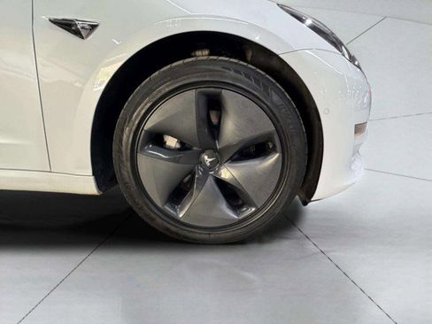 Used 2020 Tesla Model 3 Standard Range Plus image 45