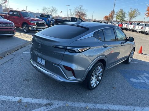 Used 2024 Buick Envista Avenir image 27