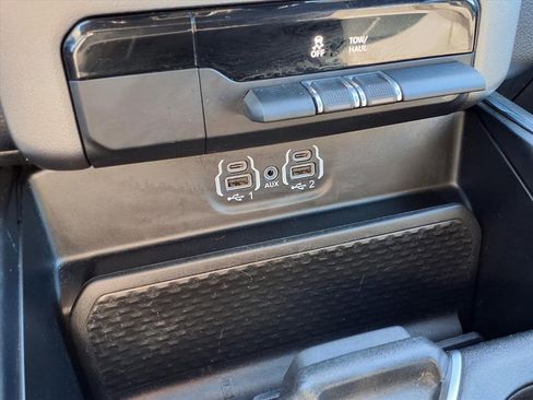 Used 2024 RAM 1500 Laramie image 14