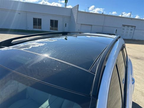 Used 2023 Mercedes-Benz GLS 450 4MATIC w/ AMG Line Exterior image 12