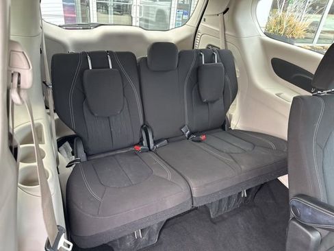 Certified 2023 Chrysler Voyager LX FWD image 19