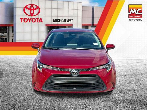Certified 2025 Toyota Corolla LE FWD image 8