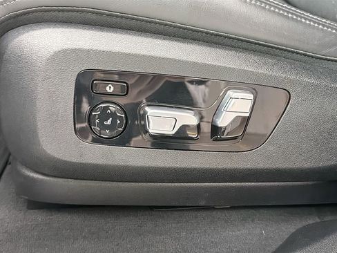 Used 2022 BMW X6 M50i w/ Executive Package image 20