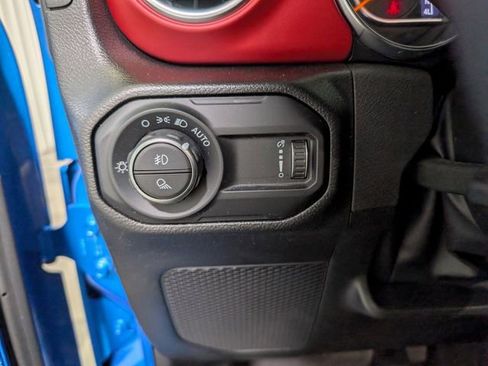 Used 2023 Jeep Gladiator Rubicon w/ LED Lighting Group AWD/4WD image 19