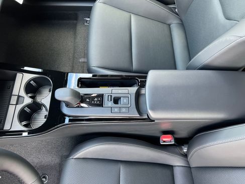 New 2026 Toyota Prius XLE image 27