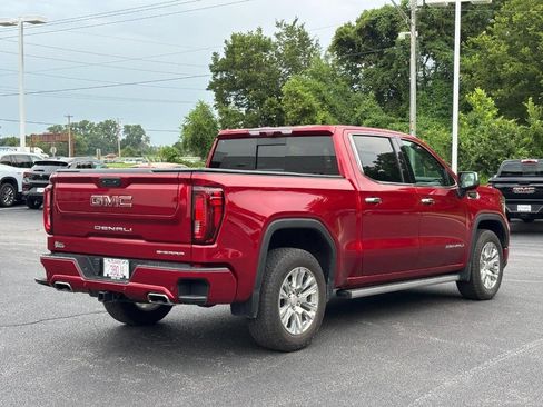 Used 2023 GMC Sierra 1500 Denali w/ Technology Package AWD/4WD image 3
