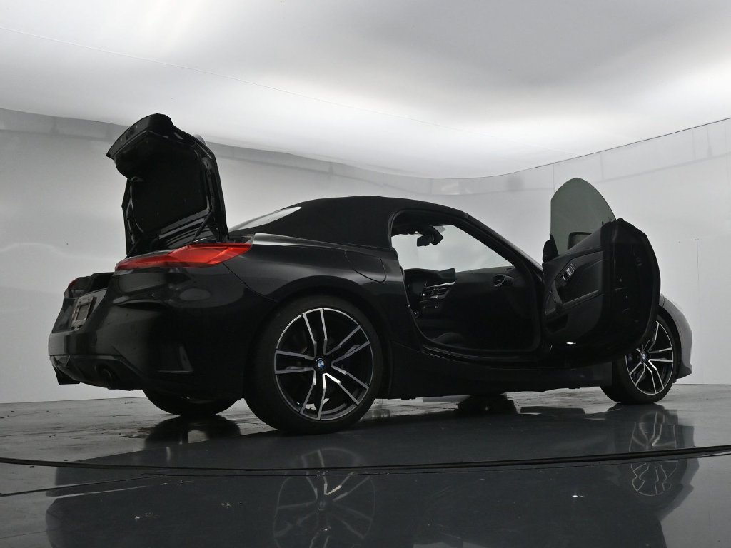 Used 2019 BMW Z4 sDrive30i w/ M Sport Package RWD image 29