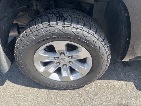 Used 2022 RAM 1500 Laramie AWD/4WD image 47