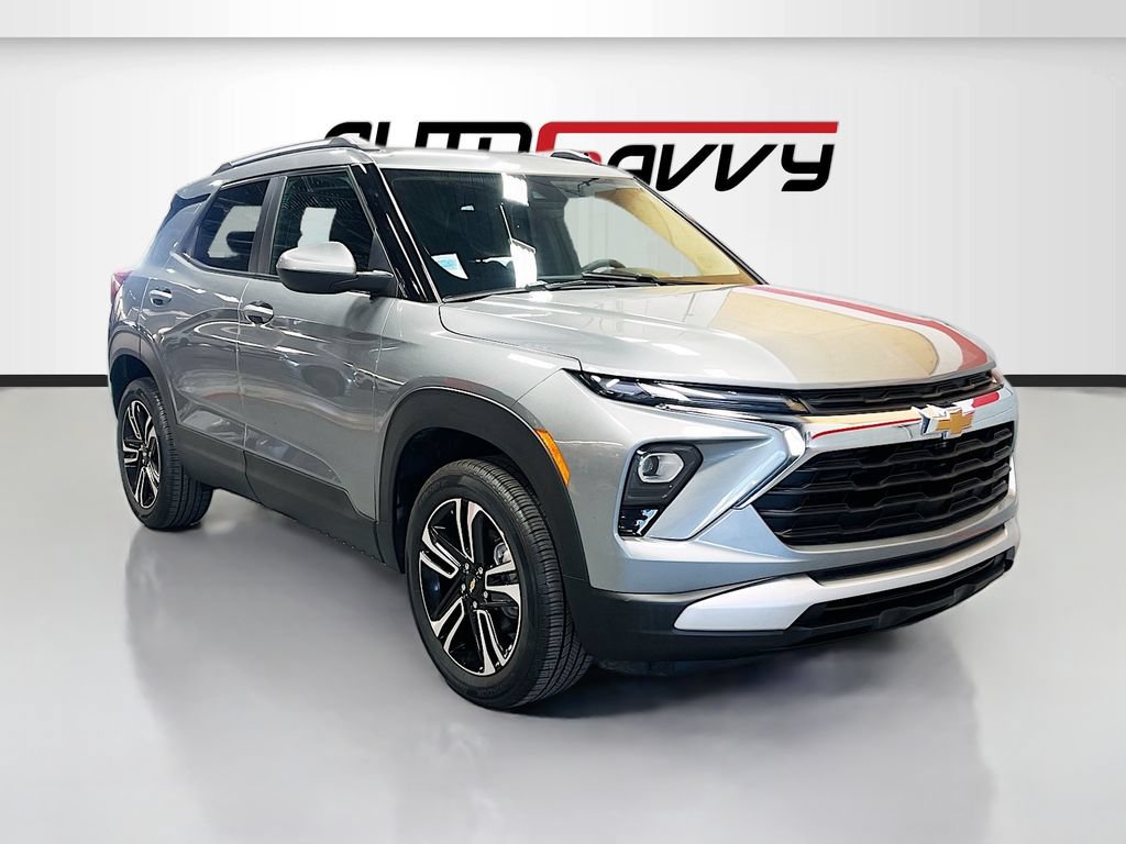 Used 2024 Chevrolet TrailBlazer LT w/ Driver Confidence Package AWD/4WD image 1