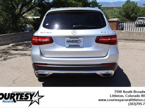 Used 2018 Mercedes-Benz GLC 300 4MATIC image 5