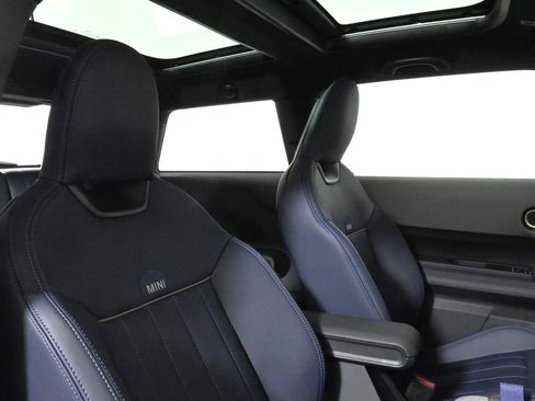 Used 2025 MINI Cooper S image 25