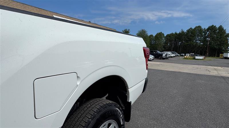 Used 2017 Nissan Titan S AWD/4WD image 14