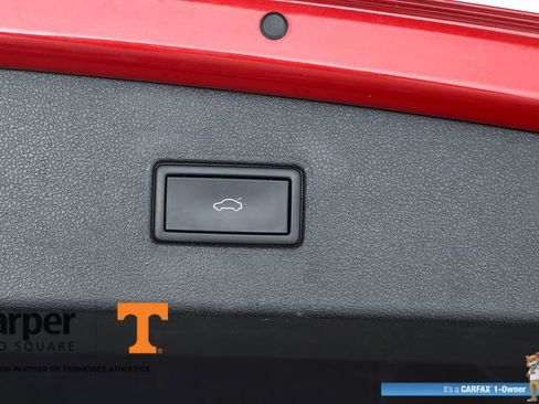 Used 2022 Volkswagen Tiguan SE image 69