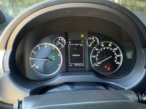 Used 2020 Lexus GX 460 Premium image 15