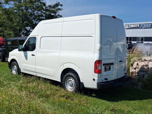 Used 2015 Nissan NV 2500 S w/ Power Package RWD image 4