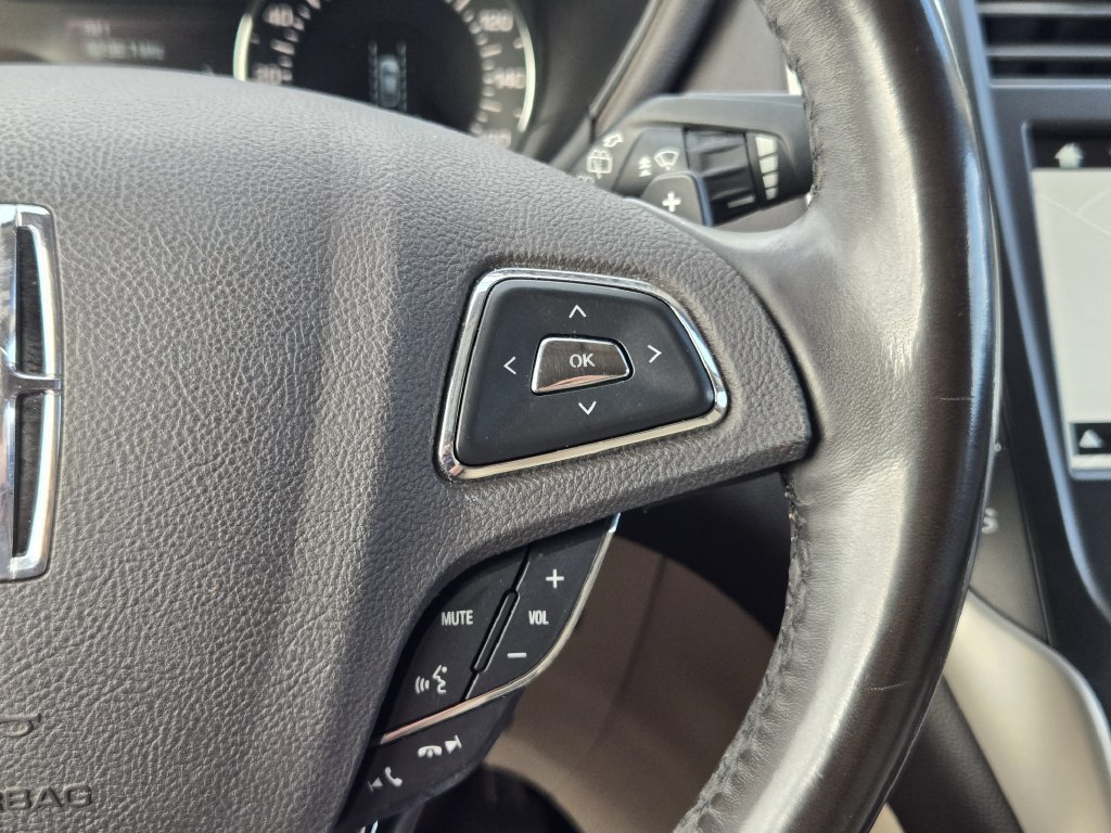Used 2018 Lincoln MKC Reserve FWD image 29