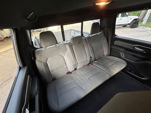 Used 2019 RAM 1500 Big Horn AWD/4WD image 30