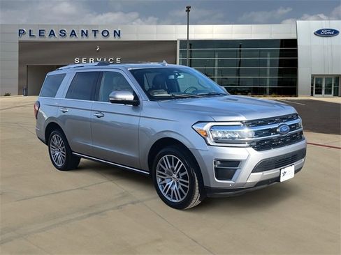 Used 2024 Ford Expedition Limited image 7