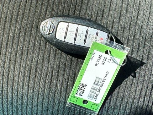 Used 2013 Nissan Altima 2.5 SV w/ 2.5SV Convenience Pkg FWD image 36