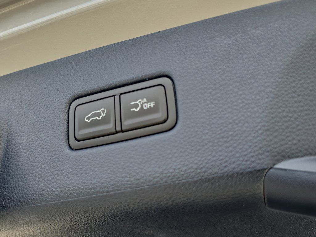 New 2026 Kia Carnival EX FWD image 11