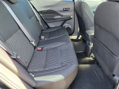 Used 2022 Nissan Kicks S w/ Interior Electronics Package FWD image 17