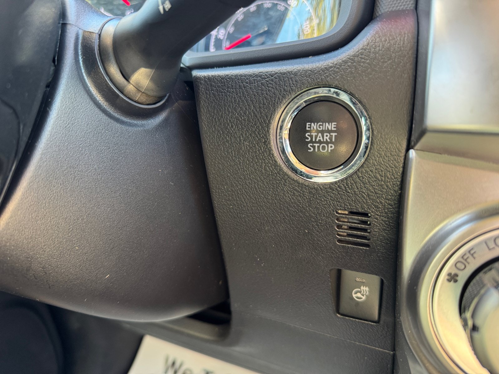 Used 2024 Toyota 4Runner SR5 Premium w/ SR5 Premium Package AWD/4WD image 6