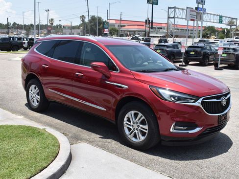 Used 2020 Buick Enclave Essence AWD/4WD image 16