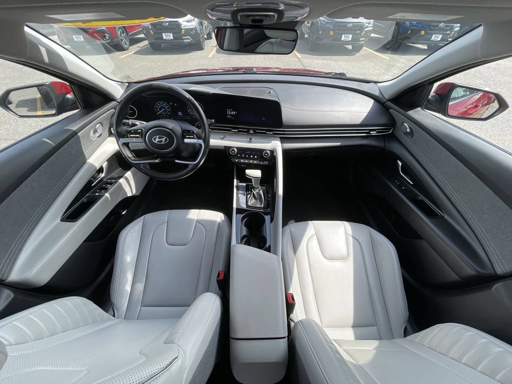 Used 2024 Hyundai Elantra Limited FWD image 28