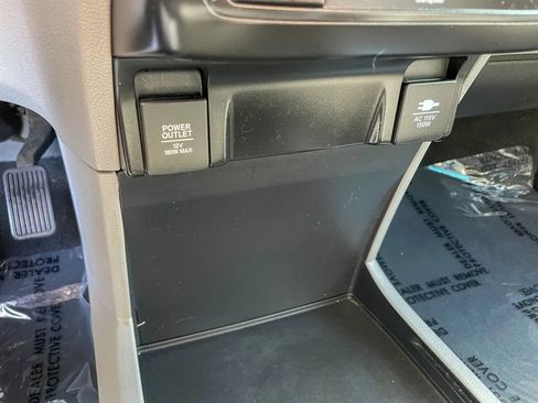Used 2020 Honda Odyssey Elite image 23