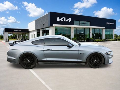 Used 2023 Ford Mustang GT Premium RWD image 4